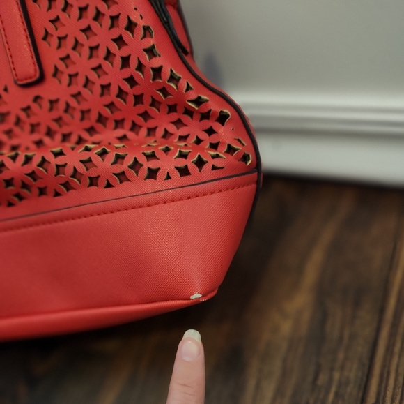 Hand Bag - Picture 3 of 4